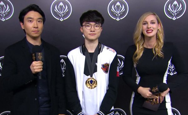 IEM科隆2024：火仔？炎帝！ Vitality 2-0 MOUZ晋级半决赛