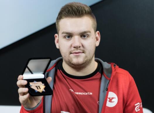 DOTA2 Team Spirit中单选手回应外界批评：他们不懂DOTA